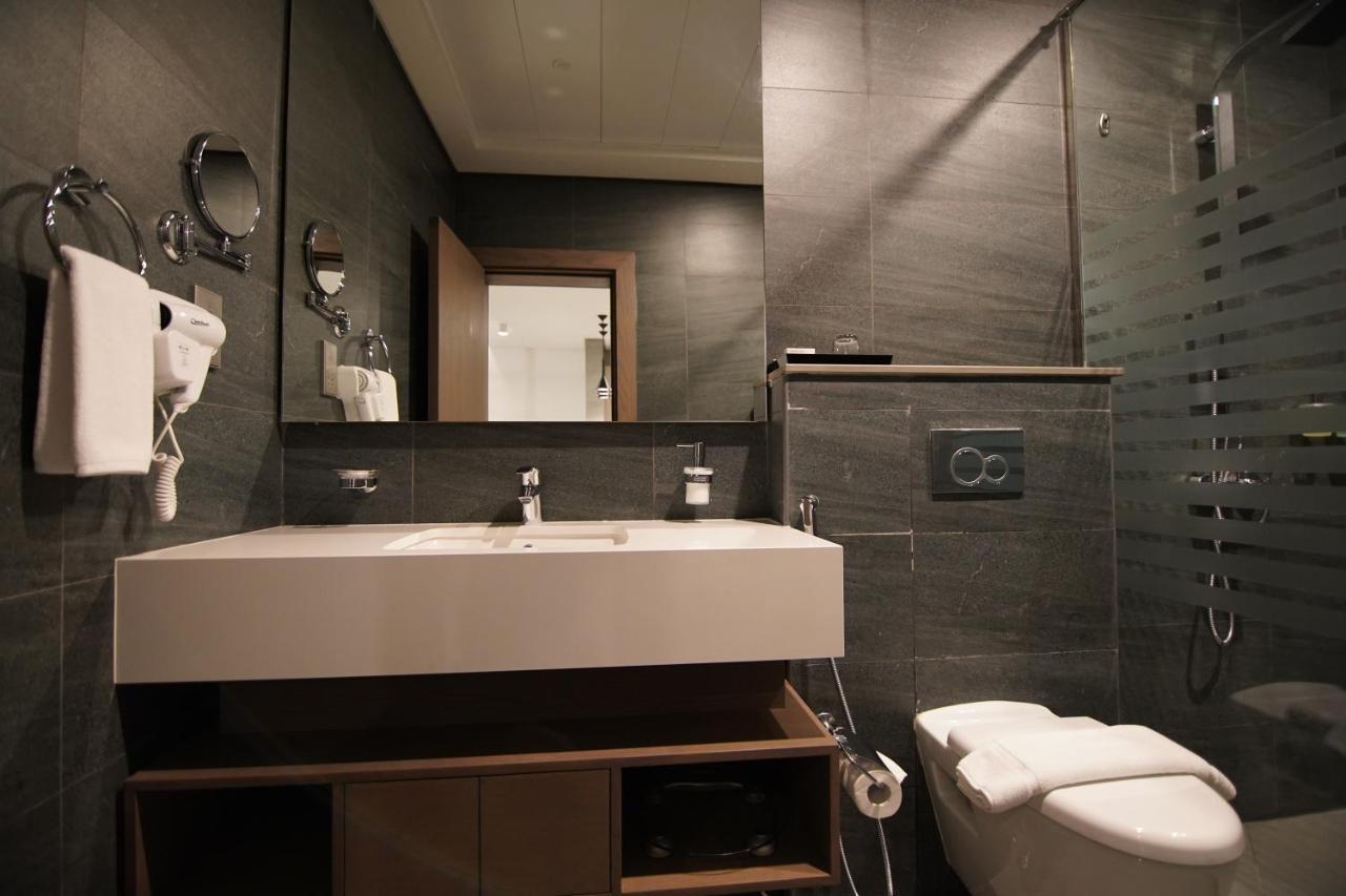 Abar Hotel Apartments Dip-1 Dubai Luaran gambar